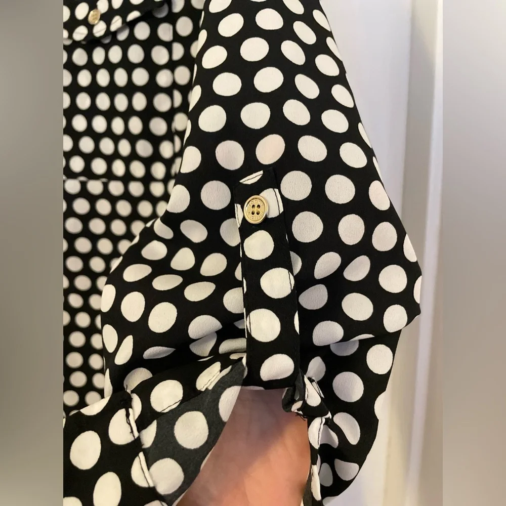 NWOT! Women’s Tommy Hilfiger Clip Black/White Polka Dot Button Down Blouse Large - Picture 8 of 15